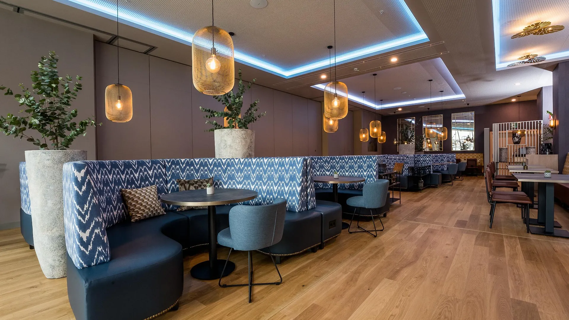 Leonardo Royal Hotel Barcelona Fira 4*,